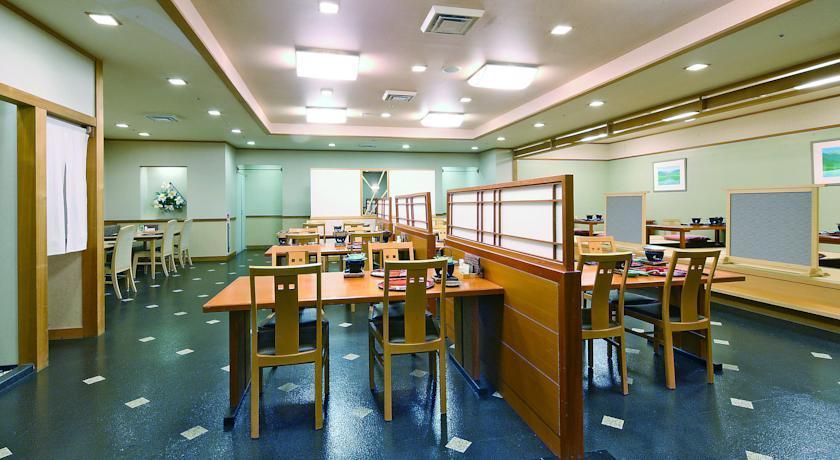 Royal Hotel Yatsugatake -From Apr2024 Grand Mercure Yatsugatake Resort & Spa Хокуто Екстер'єр фото