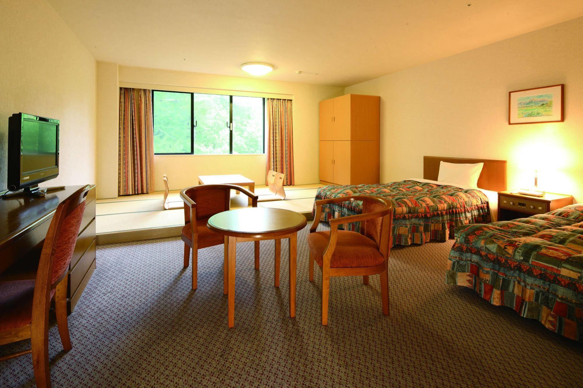 Royal Hotel Yatsugatake -From Apr2024 Grand Mercure Yatsugatake Resort & Spa Хокуто Екстер'єр фото