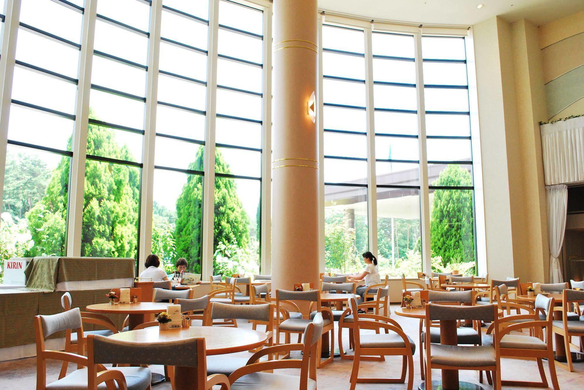 Royal Hotel Yatsugatake -From Apr2024 Grand Mercure Yatsugatake Resort & Spa Хокуто Екстер'єр фото