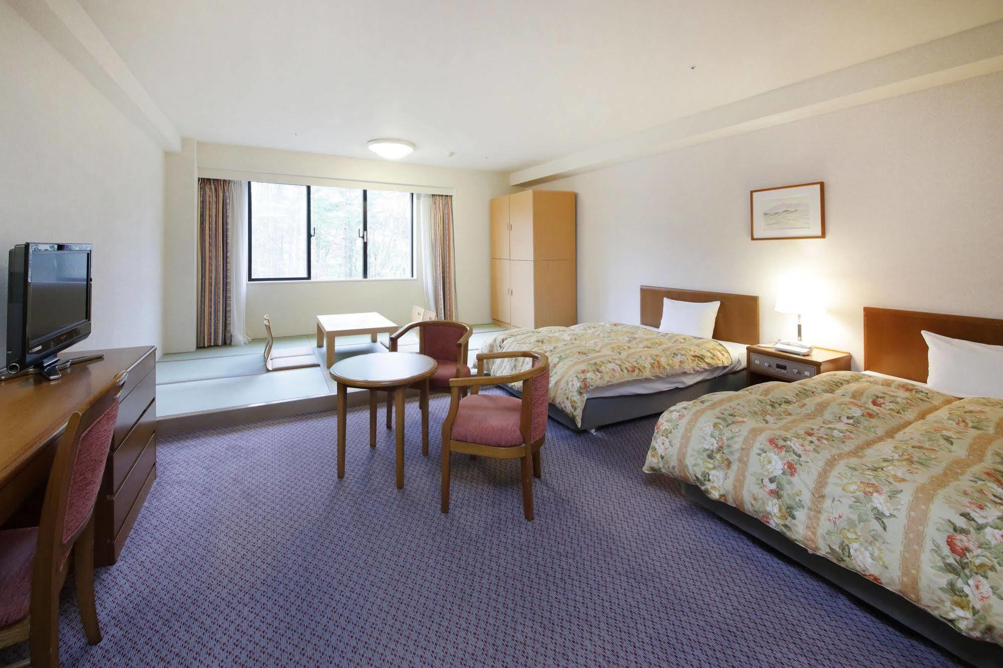 Royal Hotel Yatsugatake -From Apr2024 Grand Mercure Yatsugatake Resort & Spa Хокуто Екстер'єр фото